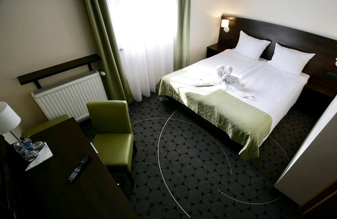 Aparthotel Travel Cracovia Esterno foto